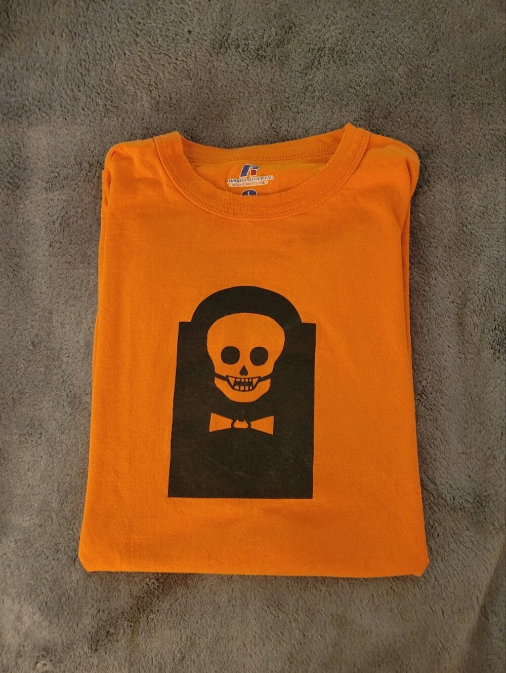 Orange Skull Halloween Graphic T-Shirt Short Sleeve Size L Novelty Tagless .